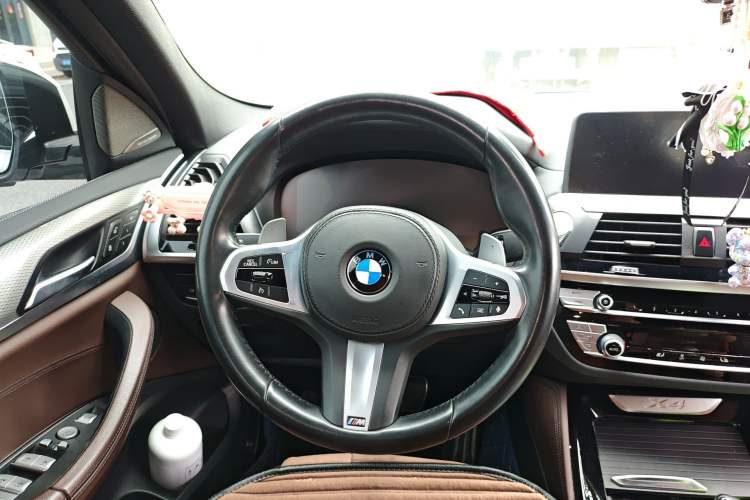 Used BMW X4 2020 xDrive25i M Sport Package Steering Wheel