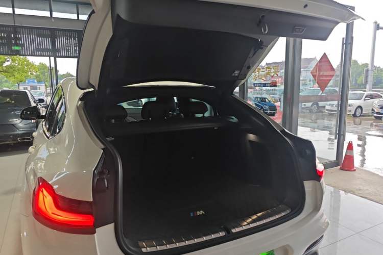 Used BMW X4 2020 xDrive25i M Sport Package Trunk