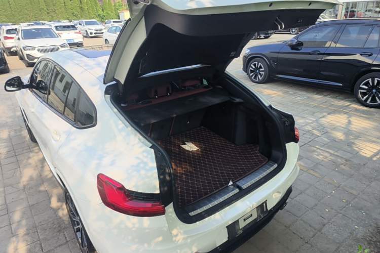 Used BMW X4 2020 xDrive30i M Sport Package Trunk