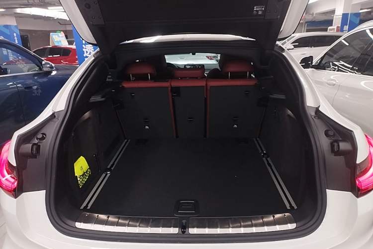 Used BMW X4 2020 xDrive25i M Sport Package Trunk