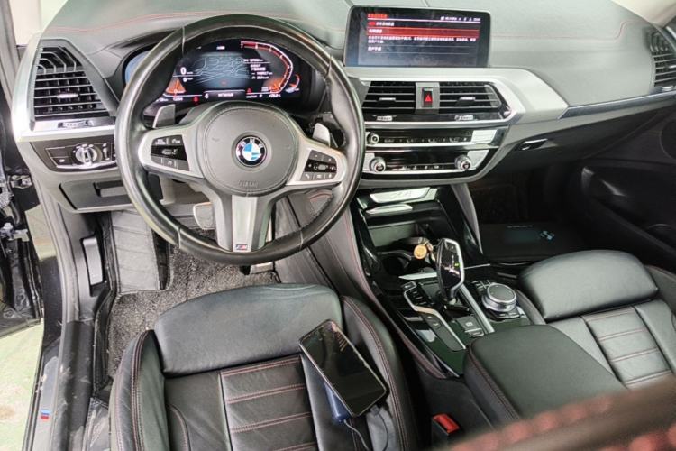 Used BMW X4 2021 xDrive 25i M Sport Package Center Console