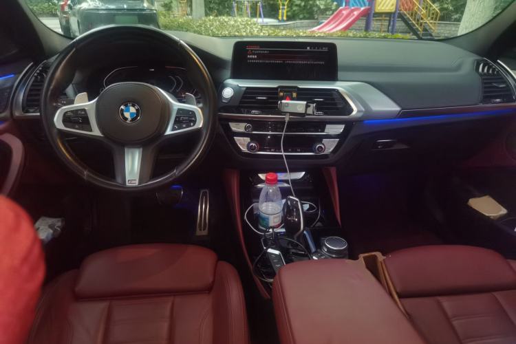 Used BMW X4 2021 xDrive 25i M Sport Night Edition package Center Console