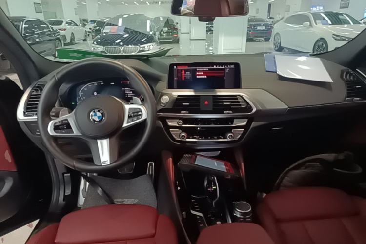 Used BMW X4 2021 Restyled xDrive 25i M Sport Night Edition Package Center Console