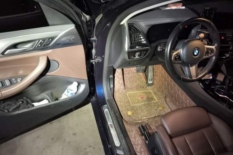 Used BMW X4 2021 xDrive 25i M Sport Package Driver Seat