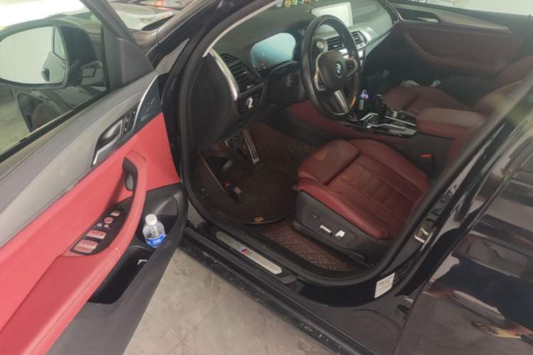 Used BMW X4 2021 xDrive 25i M Sport Package Driver Seat
