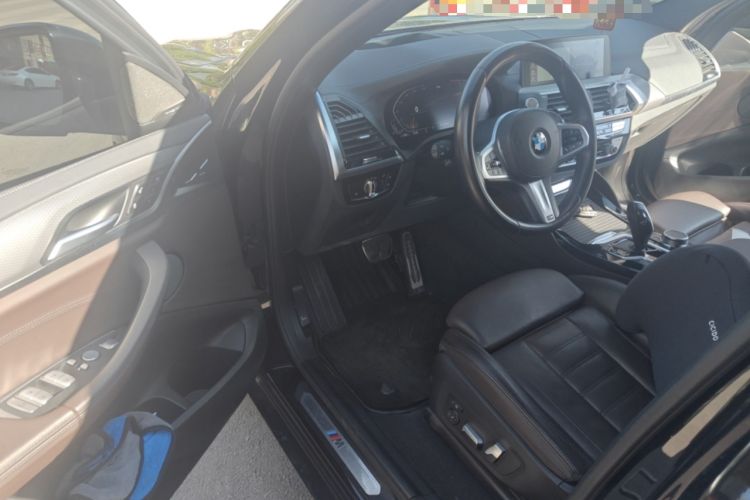 Used BMW X4 2021 xDrive 30i M Sport Night Edition package Driver Seat