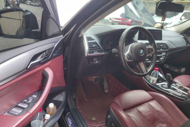 Used BMW X4 2021 xDrive 25i M Sport Package Driver Seat