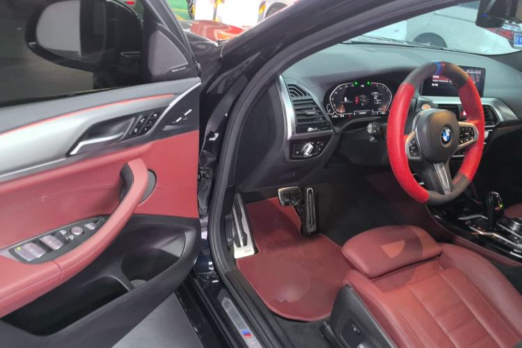 Used BMW X4 2021 xDrive 25i M Sport Night Edition package Driver Seat