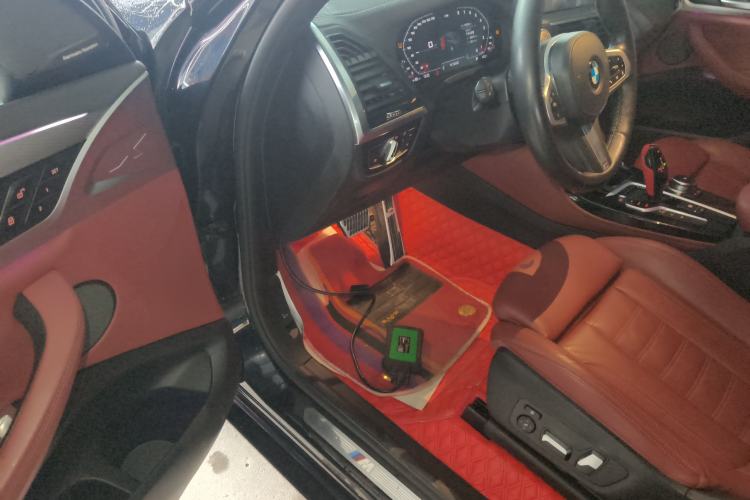 Used BMW X4 2021 xDrive 25i M Sport Night Edition package Driver Seat
