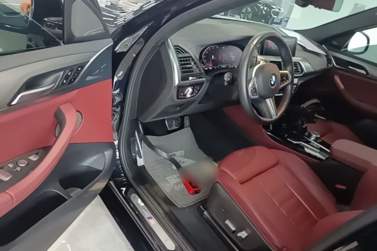 Used BMW X4 2021 Restyled xDrive 25i M Sport Night Edition Package Driver Seat