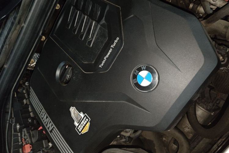 Used BMW X4 2021 xDrive 25i M Sport Package Engine Bay
