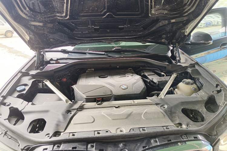 Used BMW X4 2021 xDrive 25i M Sport Package Engine Bay