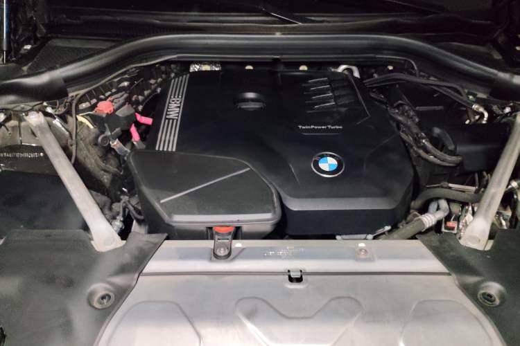 Used BMW X4 2021 xDrive 25i M Sport Package Engine Bay