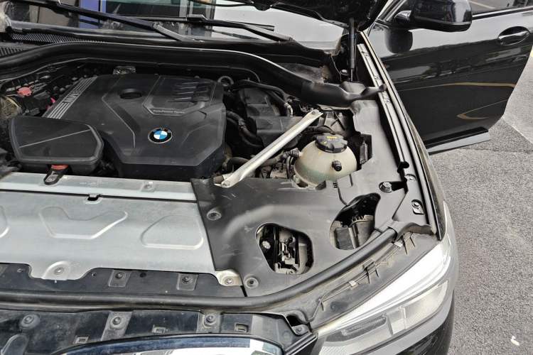 Used BMW X4 2021 xDrive 25i M Sport Package Engine Bay Left