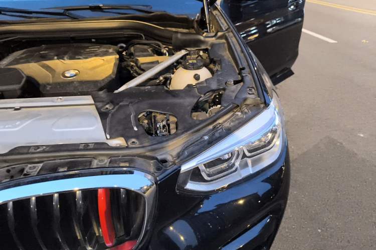 Used BMW X4 2021 Restyled xDrive 25i M Sport Package Engine Bay Left