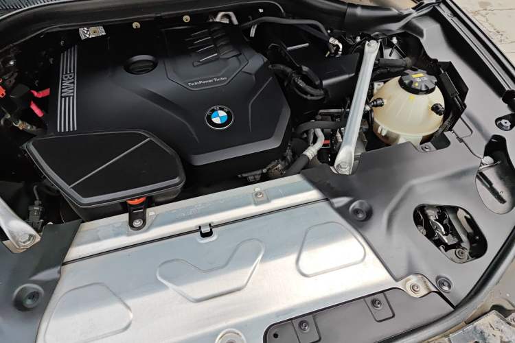 Used BMW X4 2021 xDrive 25i M Sport Package Engine Bay Left