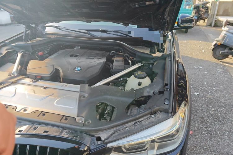 Used BMW X4 2021 xDrive 25i M Sport Night Edition package Engine Bay Left