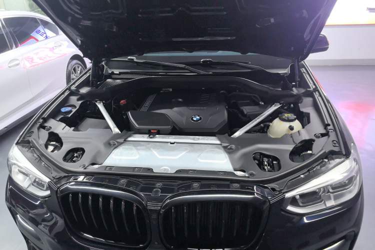 Used BMW X4 2021 xDrive 25i M Sport Night Edition package Engine Bay