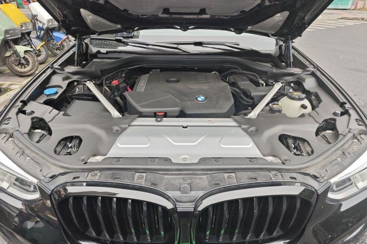 Used BMW X4 2021 xDrive 30i M Sport Night Edition package Engine Bay