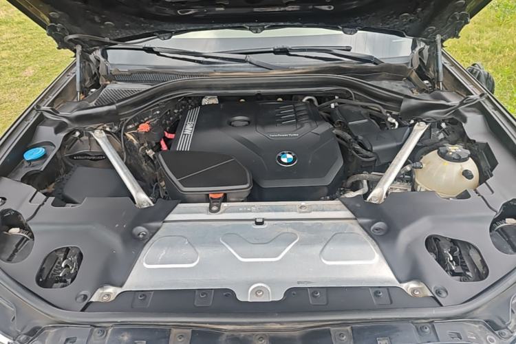 Used BMW X4 2021 Restyled xDrive 25i M Sport Package Engine Bay