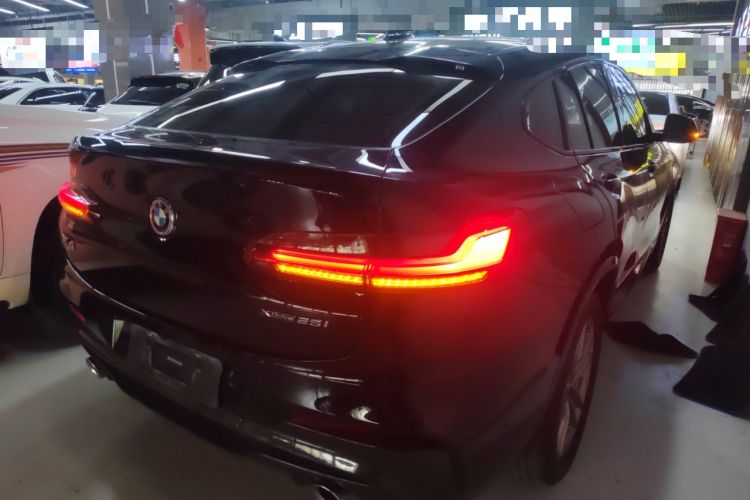 Used BMW X4 2021 xDrive 25i M Sport Package Exterior 2