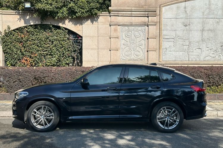 Used BMW X4 2021 xDrive 25i M Sport Package Exterior 3