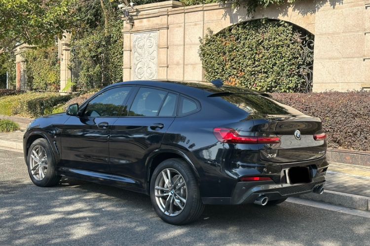Used BMW X4 2021 xDrive 25i M Sport Package Exterior 4