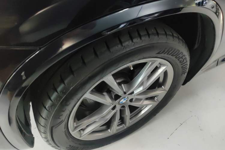 Used BMW X4 2021 xDrive 25i M Sport Package Exterior 4