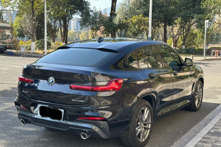 Used BMW X4 2021 xDrive 25i M Sport Package Exterior 6