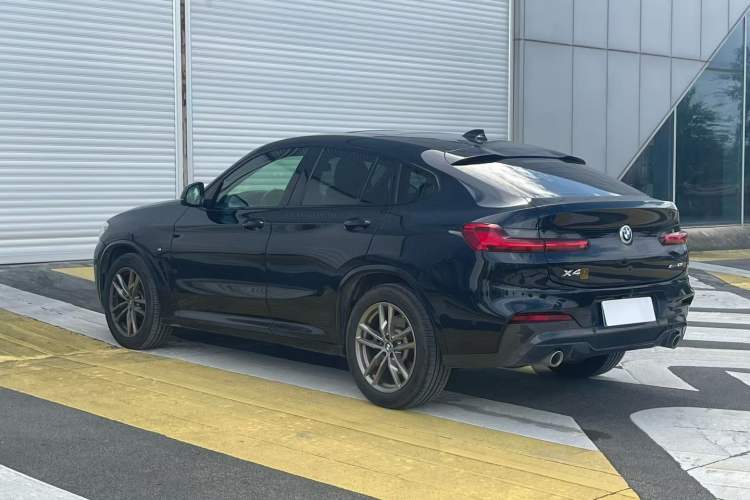 Used BMW X4 2021 xDrive 25i M Sport Package Exterior 8