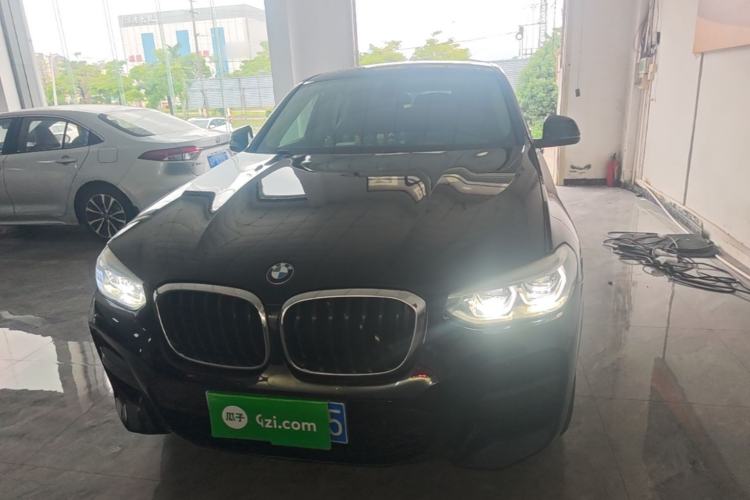 Used BMW X4 2021 xDrive 25i M Sport Package Front