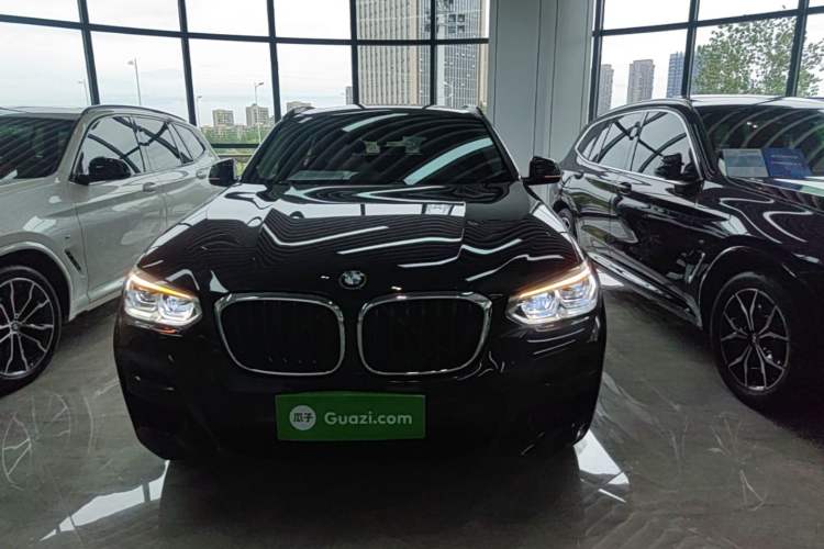 Used BMW X4 2021 xDrive 25i M Sport Package Front