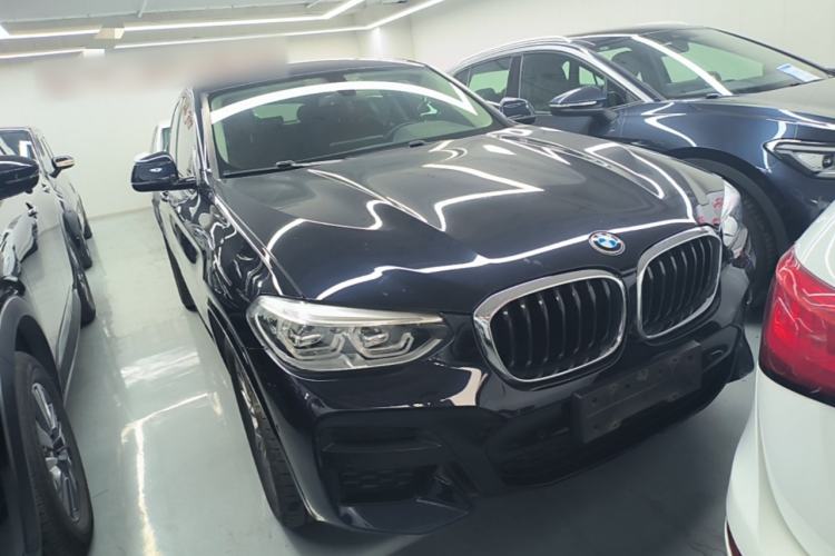Used BMW X4 2021 Restyled xDrive 25i M Sport Package Front Right 45 Deg