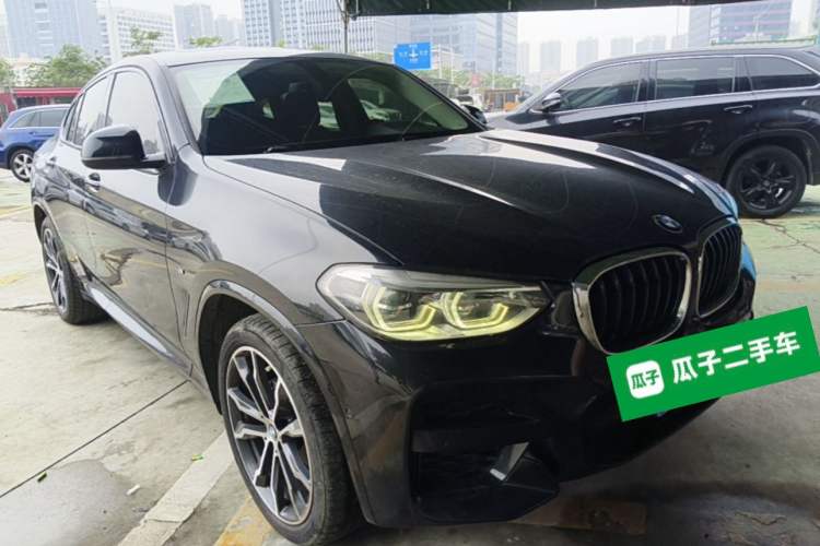 Used BMW X4 2021 xDrive 25i M Sport Package Front Right 45 Deg