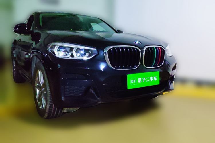 Used BMW X4 2021 xDrive 25i M Sport Package Front Right 45 Deg