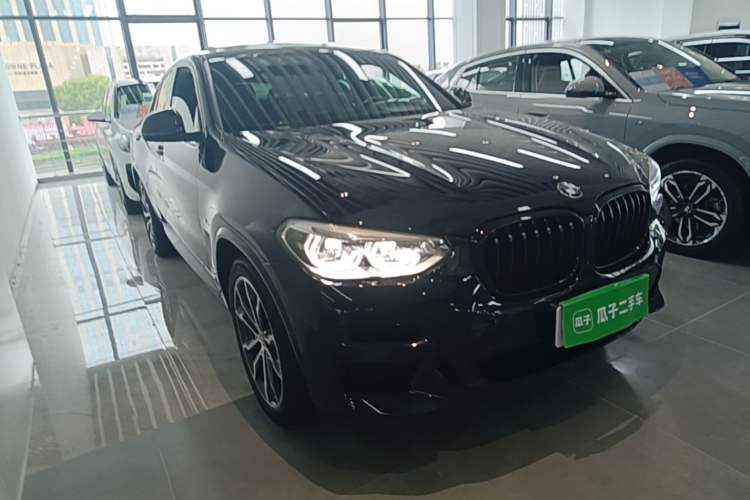Used BMW X4 2021 Restyled xDrive 25i M Sport Night Edition Package Front Right 45 Deg