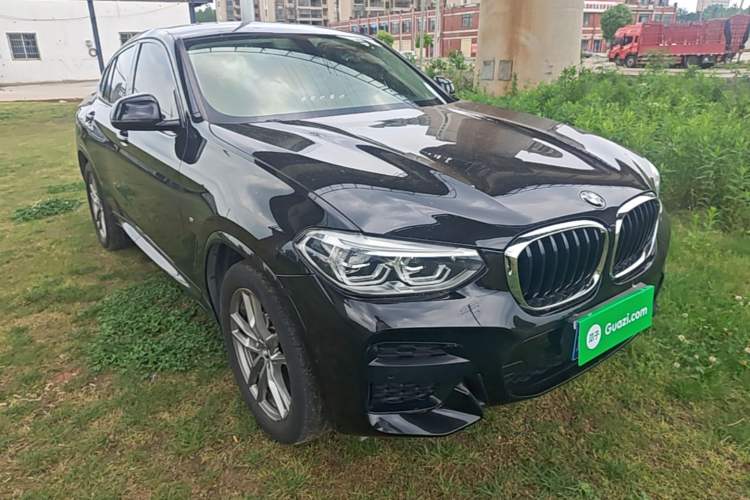 Used BMW X4 2021 Restyled xDrive 25i M Sport Package Front Right 45 Deg