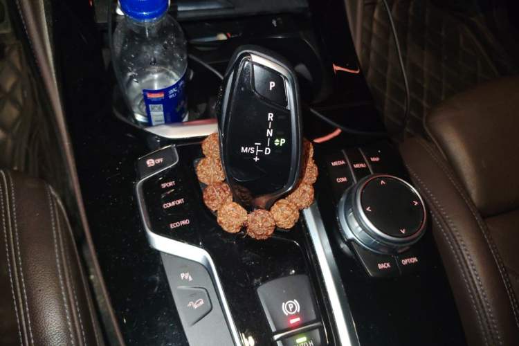 Used BMW X4 2021 Restyled xDrive 25i M Sport Package Gear Lever