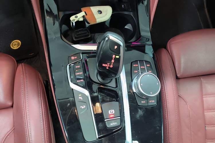 Used BMW X4 2021 Restyled xDrive 25i M Sport Package Gear Lever