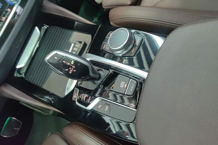 Used BMW X4 2021 xDrive 25i M Sport Package Gear Lever