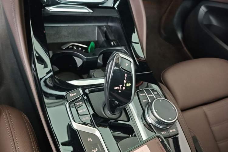 Used BMW X4 2021 xDrive 25i M Sport Package Gear Lever