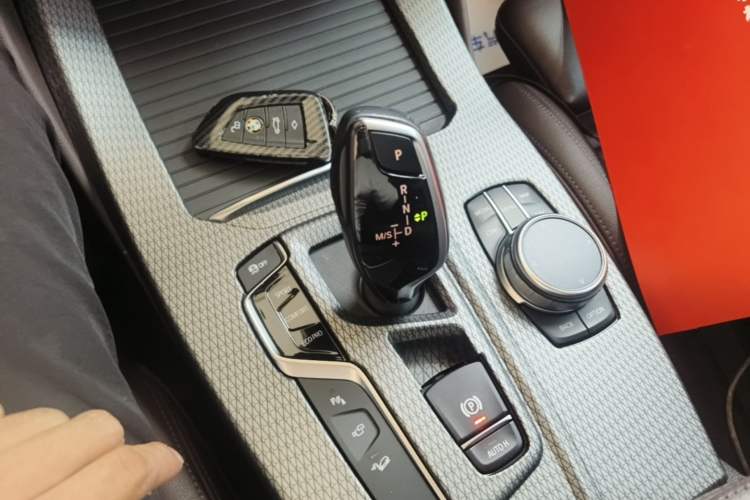 Used BMW X4 2021 xDrive 25i M Sport Night Edition package Gear Lever