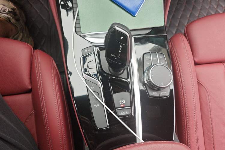 Used BMW X4 2021 xDrive 30i M Sport Night Edition package Gear Lever