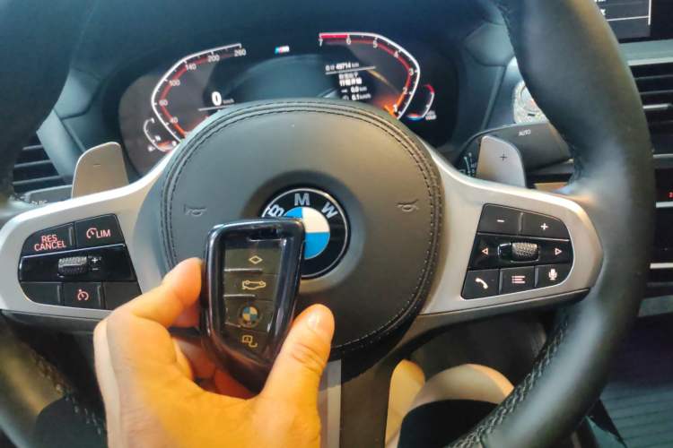 Used BMW X4 2021 xDrive 25i M Sport Package Interior 1