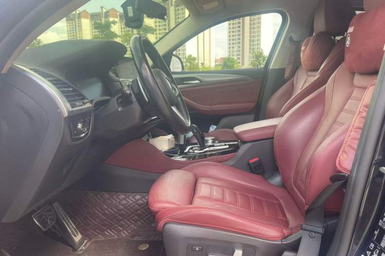 Used BMW X4 2021 xDrive 25i M Sport Package Interior 2