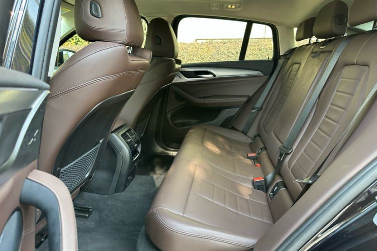 Used BMW X4 2021 xDrive 25i M Sport Package Interior 8