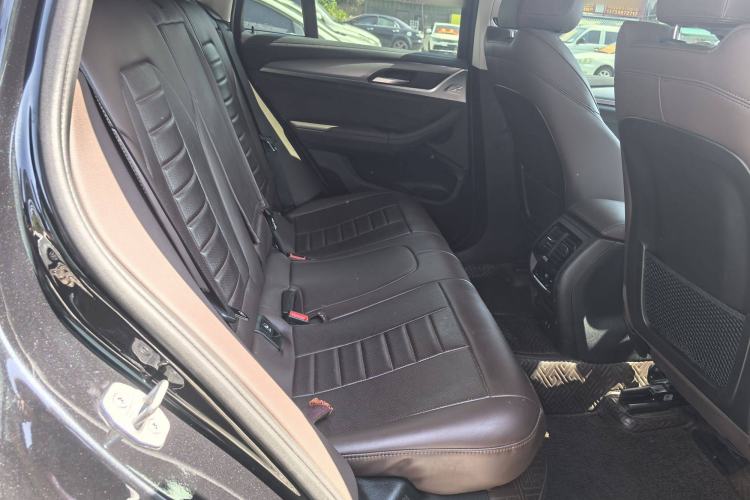 Used BMW X4 2021 Restyled xDrive 25i M Sport Package Interior 9