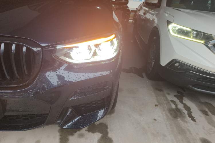 Used BMW X4 2021 xDrive 25i M Sport Night Edition package Left Front Headlight