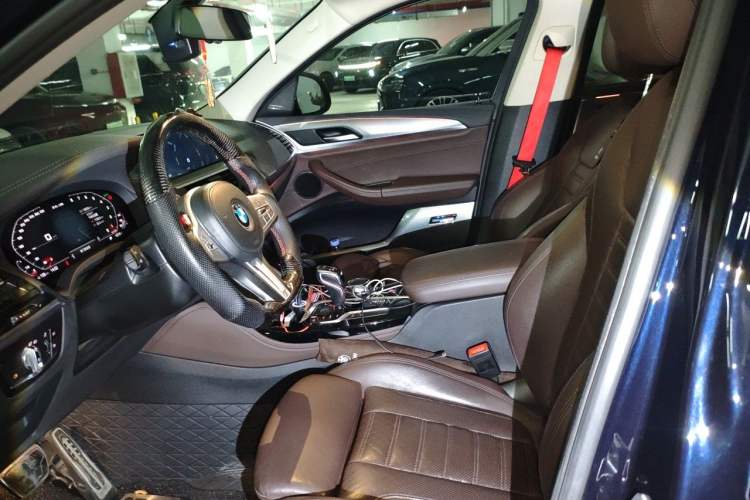 Used BMW X4 2021 xDrive 25i M Sport Package Left Front Seat
