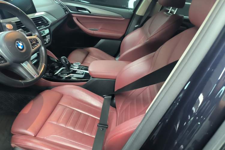 Used BMW X4 2021 Restyled xDrive 25i M Sport Package Left Front Seat